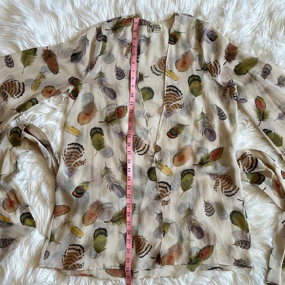 Show Me Your Mumu Kimono ~ in Feather 🪶 Print - Picture 6 of 14